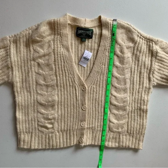 American Eagle Cream Cropped Cardigan Sweater Size Small Cable Knit NWT - Picture 13 of 15